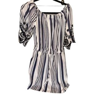 Style house Womens stripped white and black dress. Size XL
